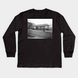 Amoco Gas Station, 1925. Vintage Photo Kids Long Sleeve T-Shirt